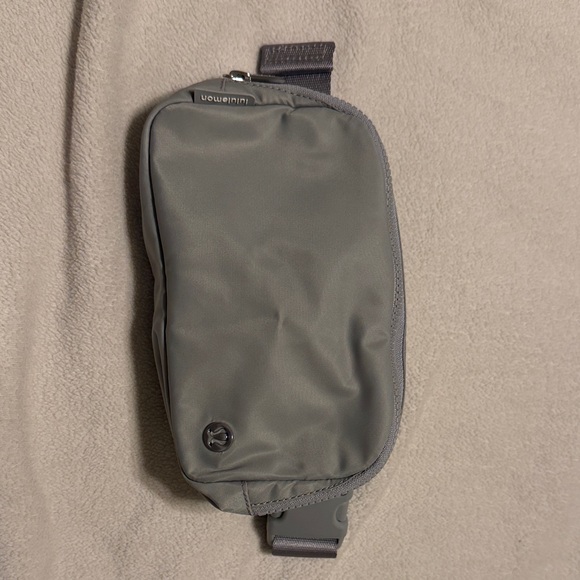 lululemon athletica Handbags - lululemon athletica everywhere belt bag